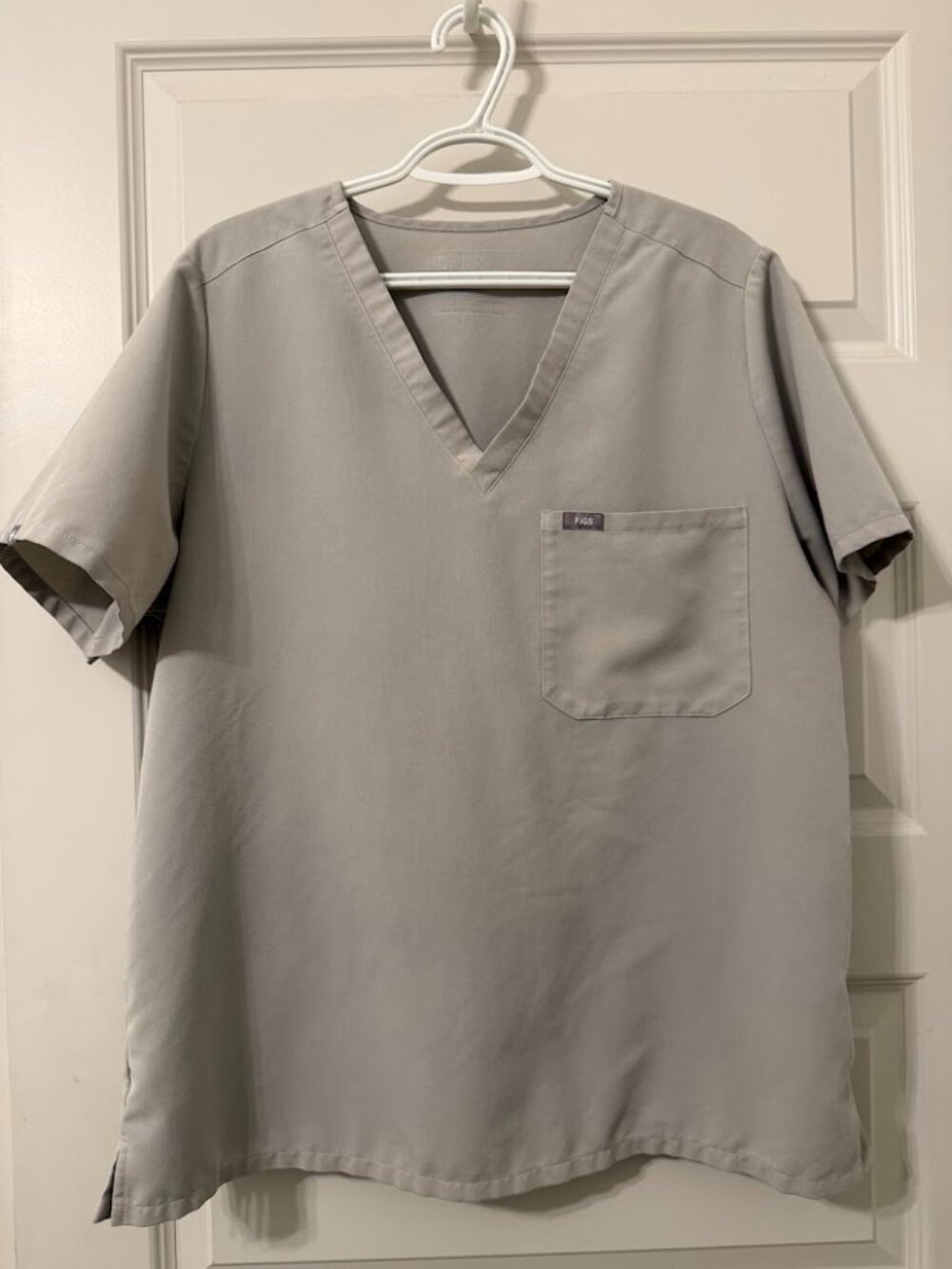 FIGS Women's Catarina One-Pocket Scrub Top Medical Surgical Uniform- Sz XL VGUC